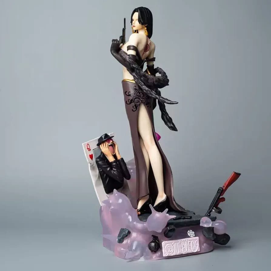 "Queen of the Seas 👑 | Boa Hancock 44cm Premium Black Edition Figure"