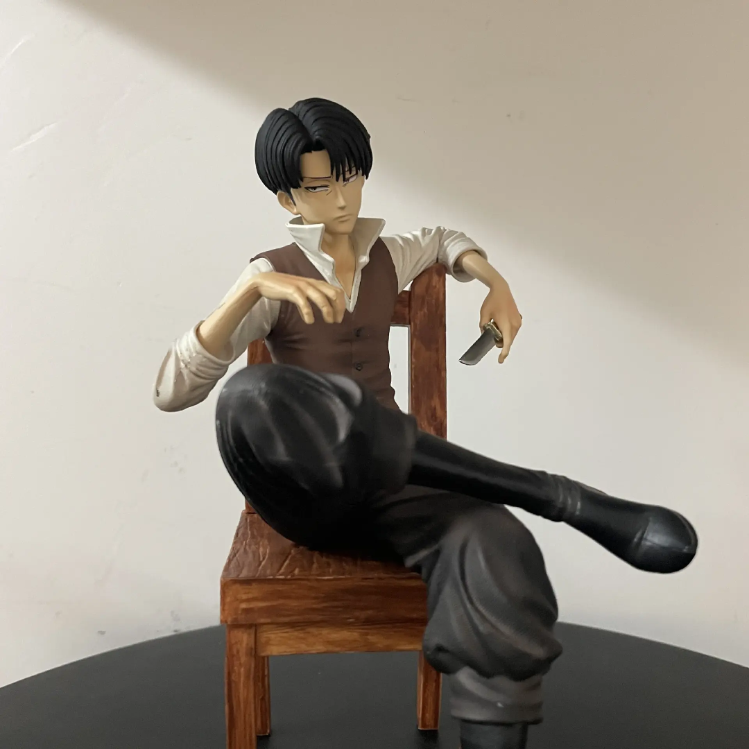 Levi Ackerman Figure ā 19cm | Attack on Titan